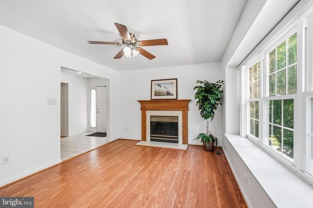 902 TANGLEWOOD DR, Sicklerville, NJ 08081