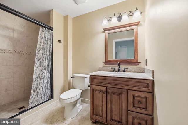 902 TANGLEWOOD DR, Sicklerville, NJ 08081