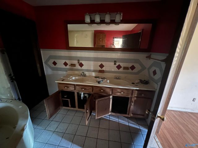 131 Alex Lane, Hazel Green, AL 35750
