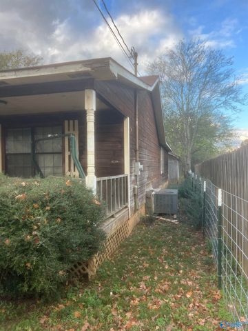 131 Alex Lane, Hazel Green, AL 35750