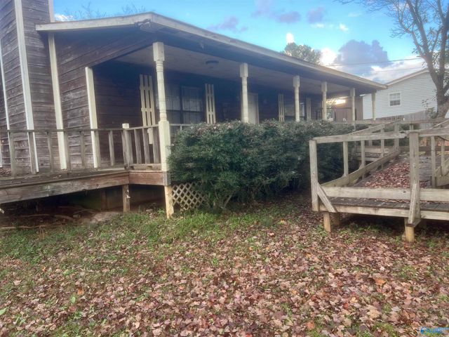 131 Alex Lane, Hazel Green, AL 35750