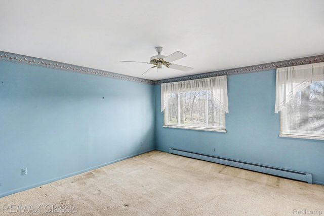 25691 Lexington Drive 5, South Lyon, MI 48178