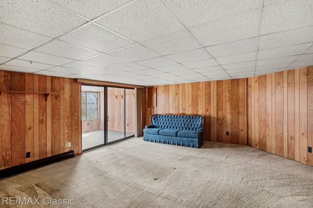 25691 Lexington Drive 5, South Lyon, MI 48178