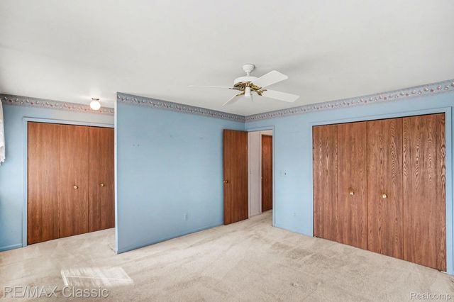 25691 Lexington Drive 5, South Lyon, MI 48178