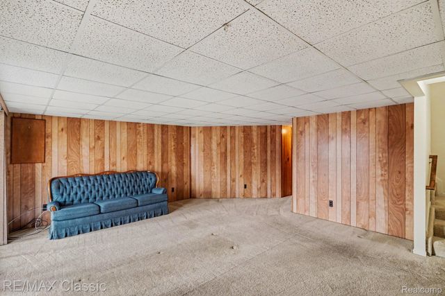 25691 Lexington Drive 5, South Lyon, MI 48178