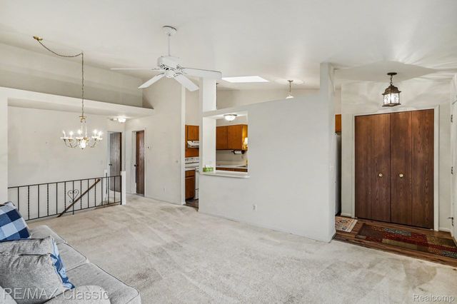 25691 Lexington Drive 5, South Lyon, MI 48178