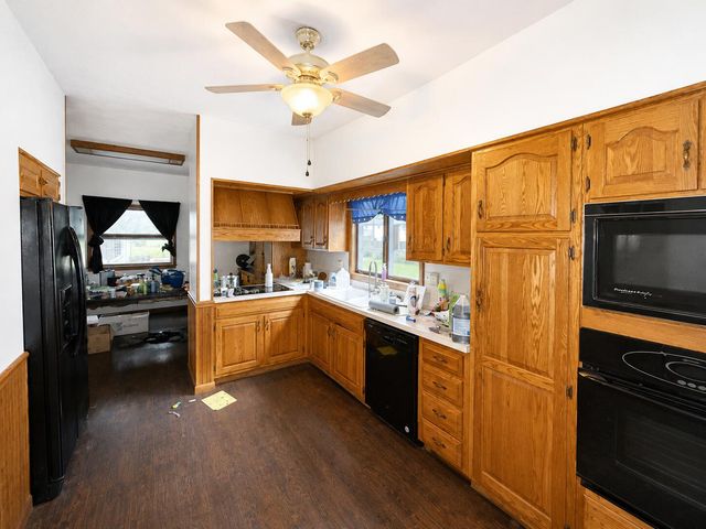 221 N Madriver Street 221 N Madriver Street, Bellefontaine, OH 43311