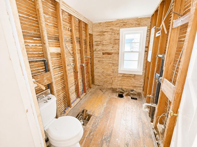221 N Madriver Street 221 N Madriver Street, Bellefontaine, OH 43311