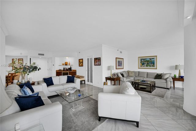 3000 Island Boulevard 505, Aventura, FL 33160
