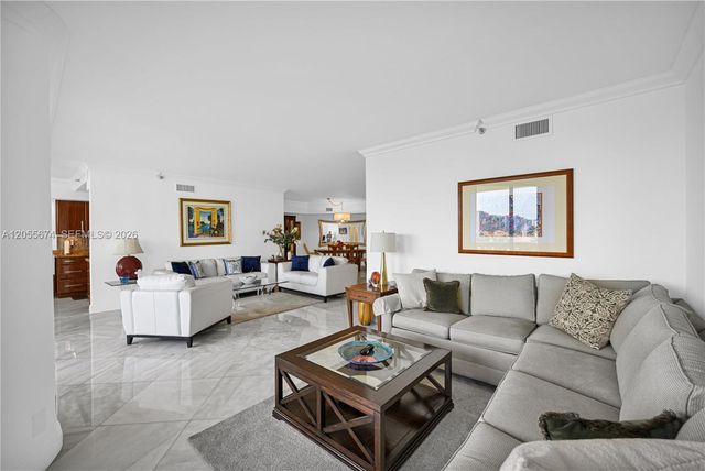 3000 Island Boulevard 505, Aventura, FL 33160