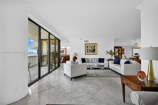 3000 Island Boulevard 505, Aventura, FL 33160