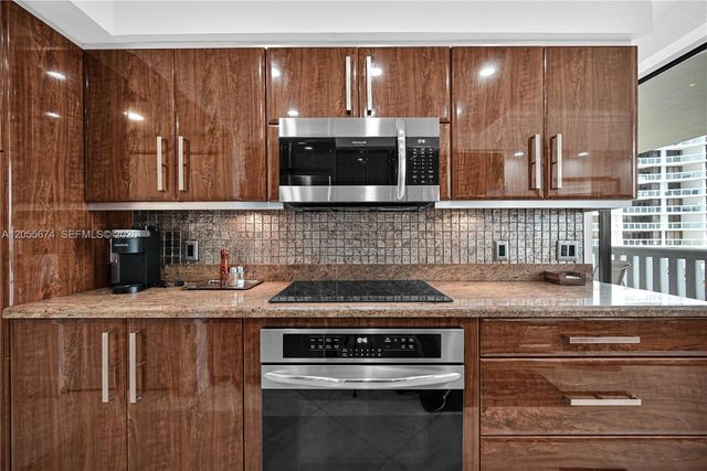 3000 Island Boulevard 505, Aventura, FL 33160