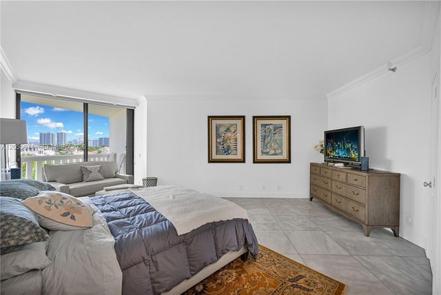 3000 Island Boulevard 505, Aventura, FL 33160