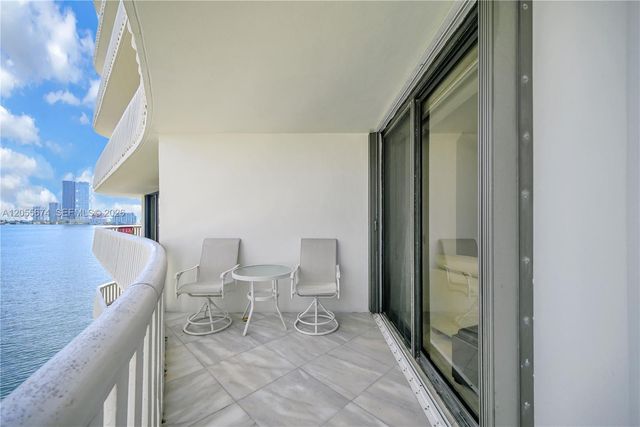 3000 Island Boulevard 505, Aventura, FL 33160