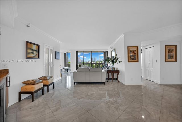 3000 Island Boulevard 505, Aventura, FL 33160