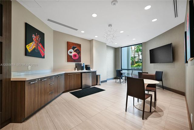3000 Island Boulevard 505, Aventura, FL 33160