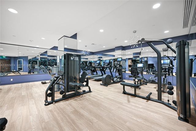 3000 Island Boulevard 505, Aventura, FL 33160