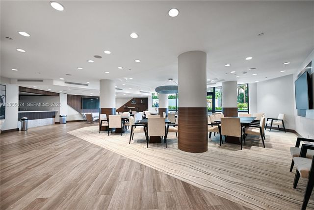 3000 Island Boulevard 505, Aventura, FL 33160