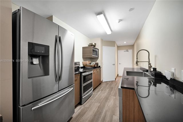 3000 Island Boulevard 505, Aventura, FL 33160