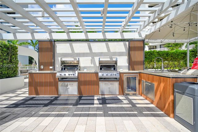 3000 Island Boulevard 505, Aventura, FL 33160