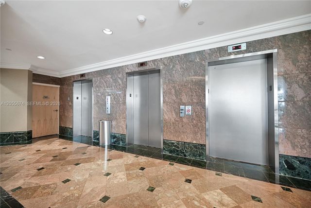 3000 Island Boulevard 505, Aventura, FL 33160