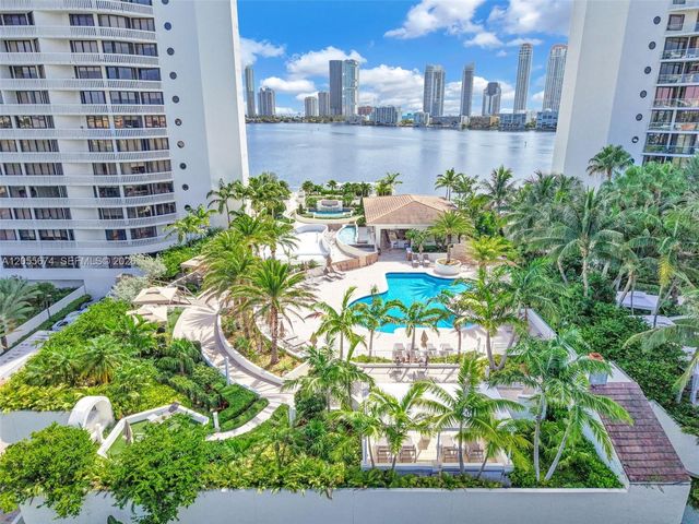 3000 Island Boulevard 505, Aventura, FL 33160