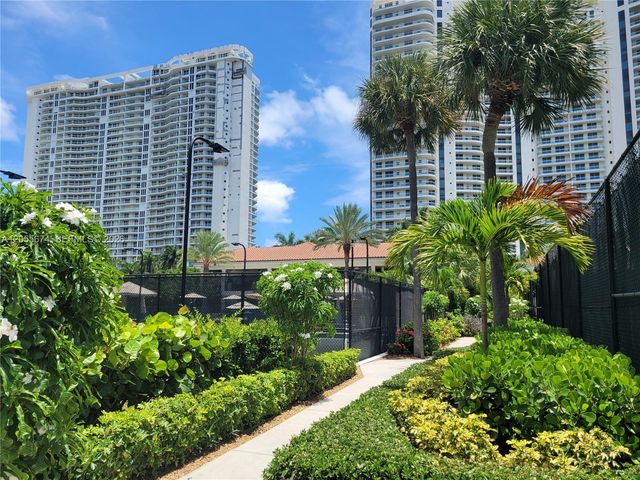 3000 Island Boulevard 505, Aventura, FL 33160