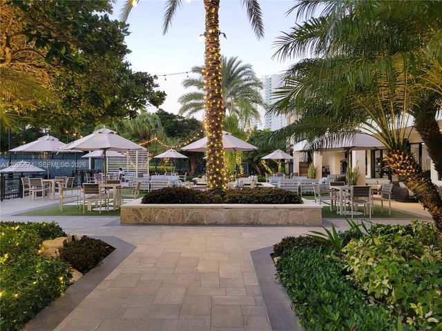 3000 Island Boulevard 505, Aventura, FL 33160