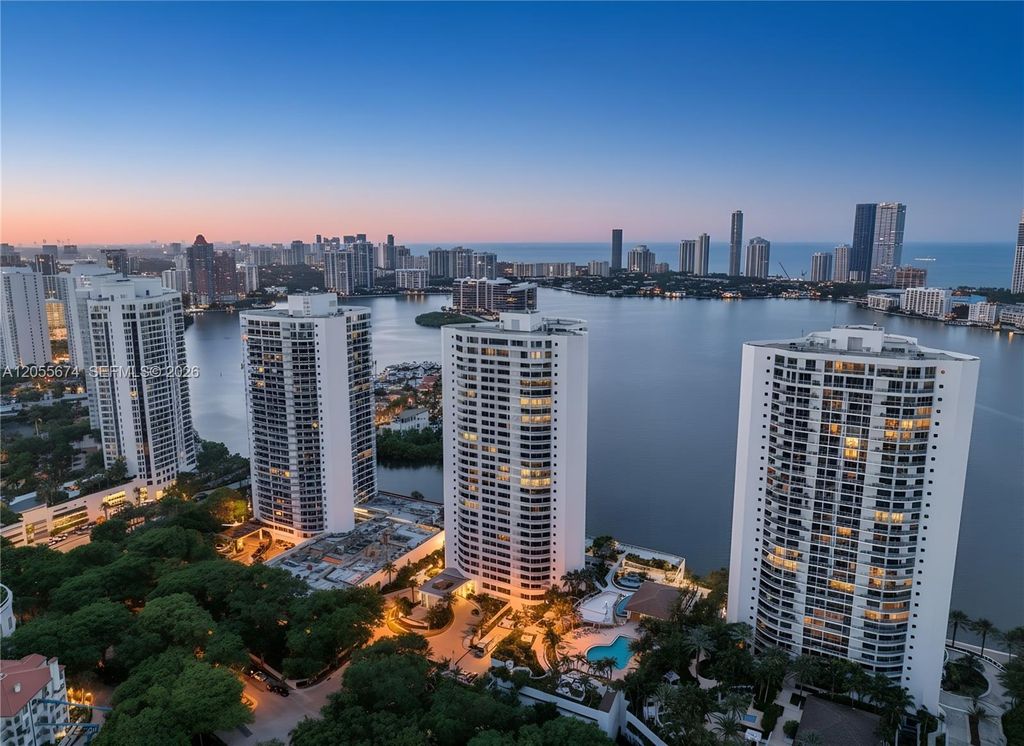 3000 Island Boulevard 505, Aventura, FL 33160