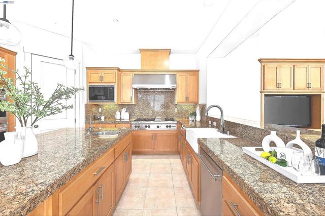 5564 Stockton Loop, Livermore, CA 94550