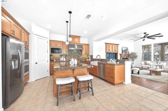 5564 Stockton Loop, Livermore, CA 94550