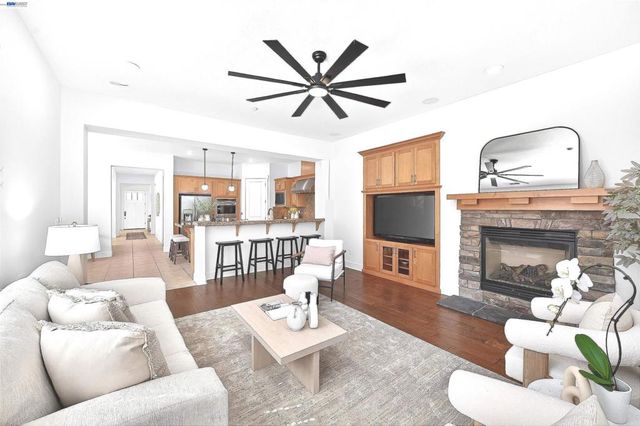 5564 Stockton Loop, Livermore, CA 94550