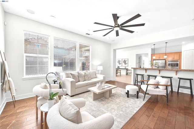 5564 Stockton Loop, Livermore, CA 94550