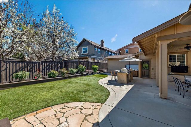 5564 Stockton Loop, Livermore, CA 94550