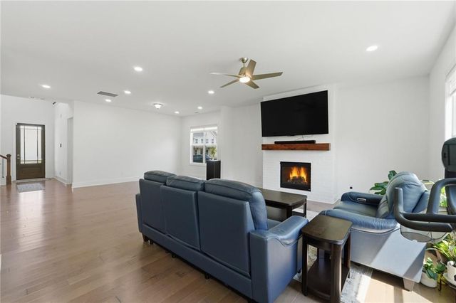 5220 Branch View Drive, Cumming, GA 30028