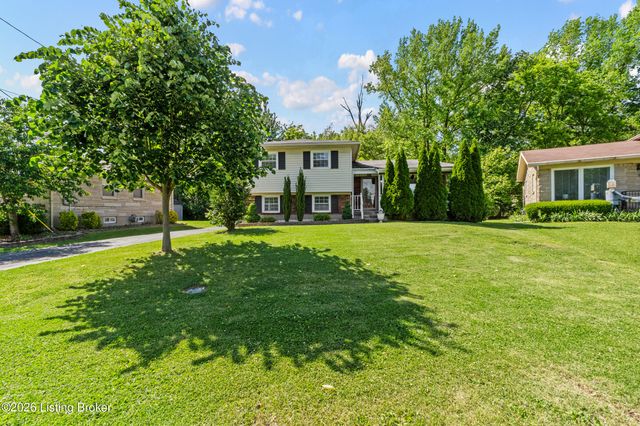 7202 Lawnside Dr, Louisville, KY 40214