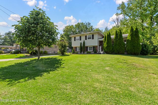7202 Lawnside Dr, Louisville, KY 40214