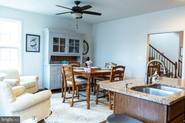 25095 CROXLEY GREEN SQ, Aldie, VA 20105