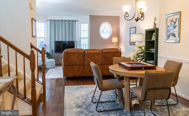 25095 CROXLEY GREEN SQ, Aldie, VA 20105