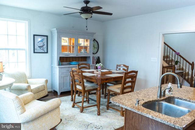 25095 CROXLEY GREEN SQ, Aldie, VA 20105