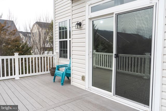 25095 CROXLEY GREEN SQ, Aldie, VA 20105
