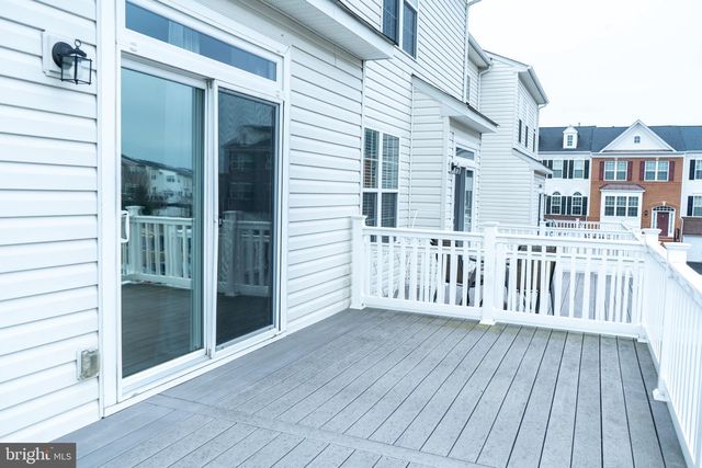 25095 CROXLEY GREEN SQ, Aldie, VA 20105
