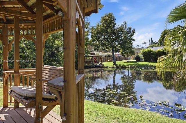 431 S OLD HIATUS RD, Plantation, FL 33325