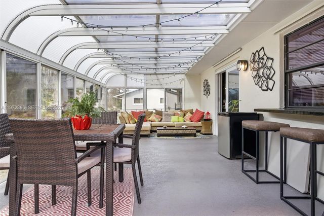 431 S OLD HIATUS RD, Plantation, FL 33325