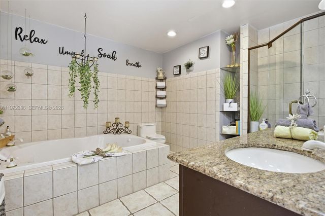 431 S OLD HIATUS RD, Plantation, FL 33325