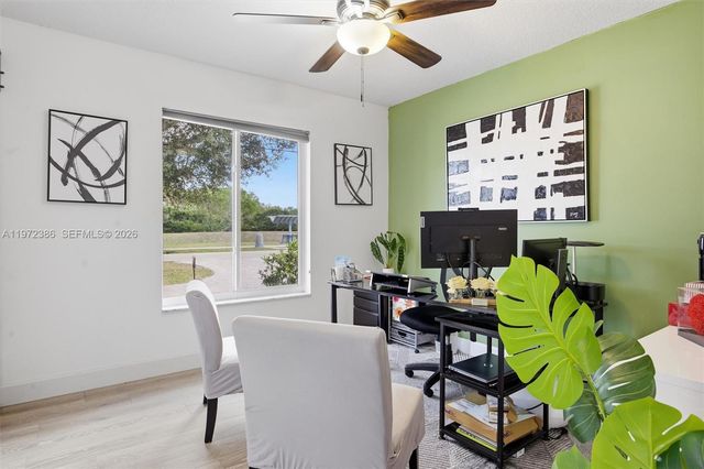 431 S OLD HIATUS RD, Plantation, FL 33325