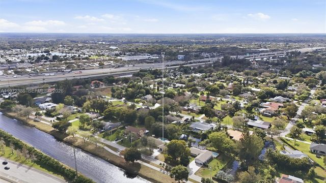 431 S OLD HIATUS RD, Plantation, FL 33325