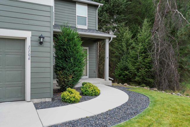 1106 E Silver Pine Rd, Colbert, WA 99005
