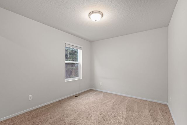 1106 E Silver Pine Rd, Colbert, WA 99005