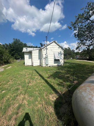 306 County Road 3677, Paradise, TX 76073